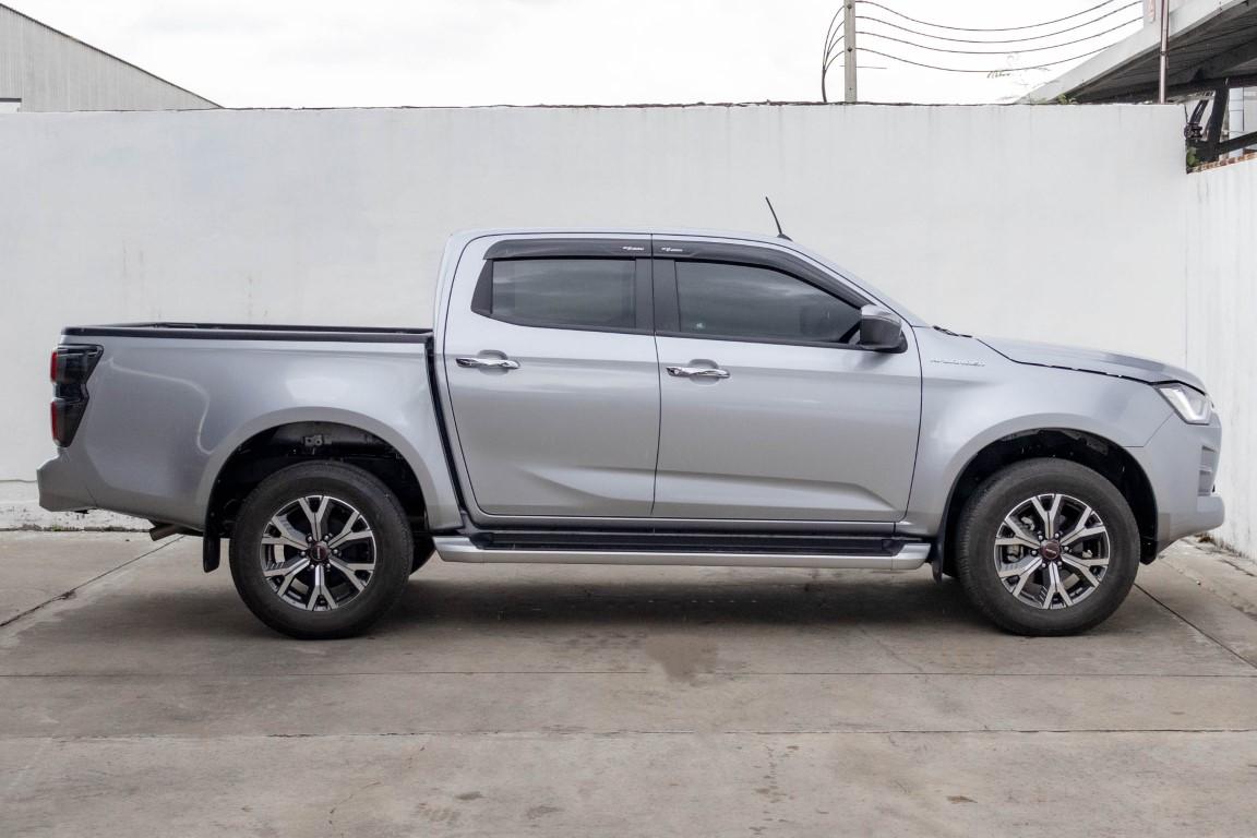 Isuzu Dmax Cab4 Hilander 1.9 Z A/T 2023 *LK0457*